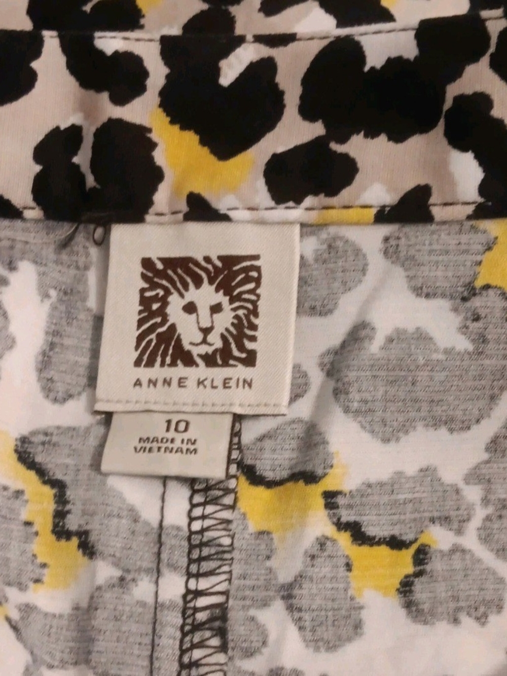 Anne Klein Kids Leopard-Print Pajama Top in White, Black & Yellow